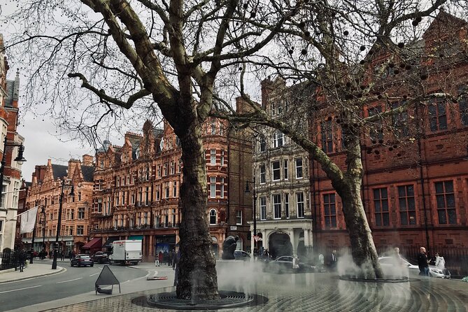 Ghost Tour of Mayfair - St. James’s Palace and the Murdered Valet