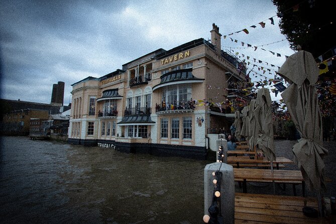 Ghosts of Greenwich: London's Haunted Walking Tour - Meeting the ghosts beside the Cutty Sark