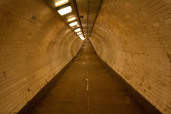 Ghosts of Greenwich: London's Haunted Walking Tour - The Star of Greenwich and the Ghost Club