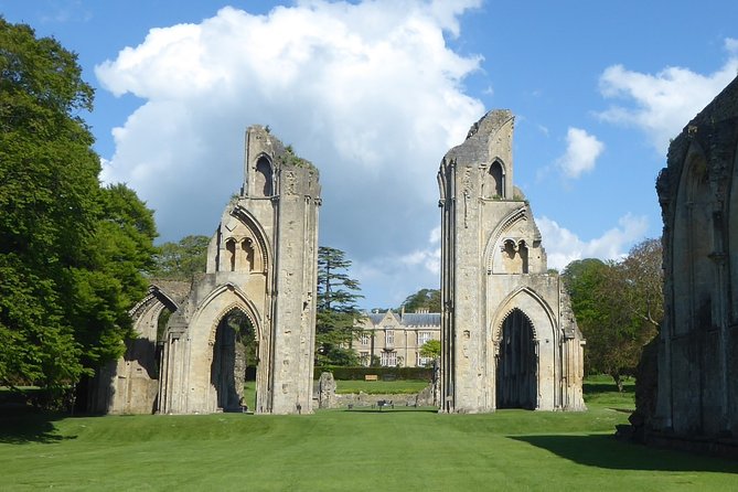 Glastonbury Tour - Private Tour from Bath - The Chalice Well is separate