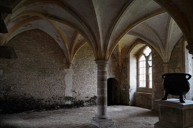 Guided Tour of Harry Potter Film Locations of Lacock & Cotswolds - Why Lacock Abbey feels like Hogwarts