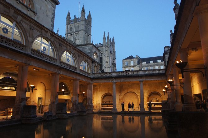 Guided tour to Bath & Stonehenge from Cambridge by Roots Travel. - Bath: a guided introduction followed by free time