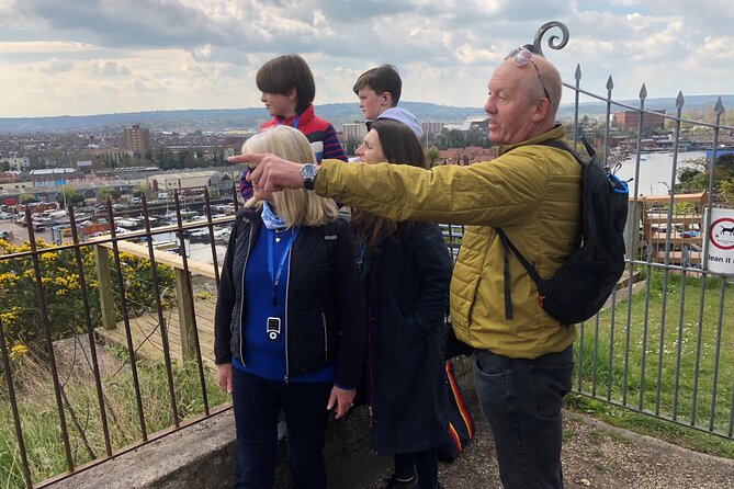 Guided Walking Tour Suspension Bridge Clifton Splendour & City. - Frogmore Street connects old Bristol with Banksy