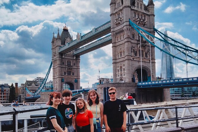 Half Day Discover London Taxi Tour - The Tower of London and the river route east