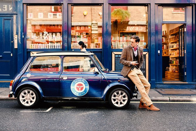 Half Day Tour in a classic Mini Cooper - Leake Street Arches and London street art