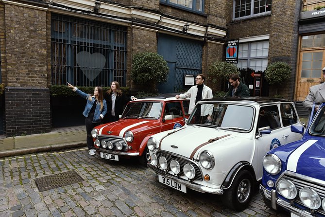 Half Day Tour in a classic Mini Cooper - A guide who can shape the outing