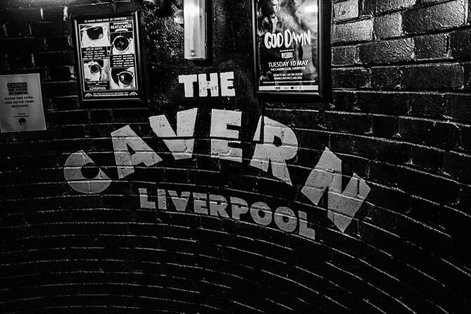 Half Day Welcome to Liverpool Walking Tour - Albert Dock and the Route’s Waterfront Payoff