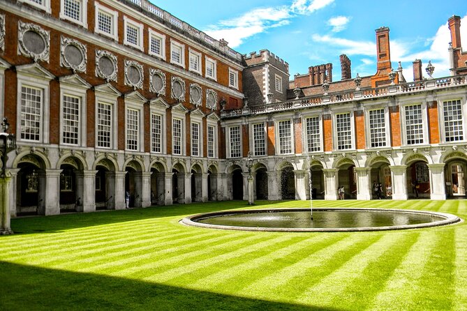 Hampton Court Guided Tour. Full day Access & High Tea - Returning to the palace with a full-day ticket