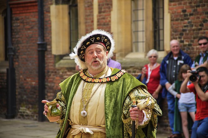 Hampton Court Palace & Garden Maze, Private Tour Admission with Audio Guides - Why Hampton Court makes a strong half-day trip