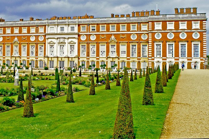 Hampton Court Palace & Garden Maze, Private Tour Admission with Audio Guides - State Rooms and indoor highlights