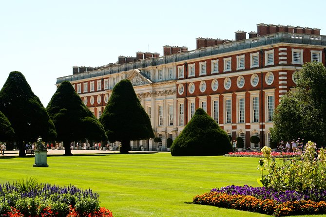 Hampton Court Palace & Garden Maze, Private Tour Admission with Audio Guides - What the audio guide adds