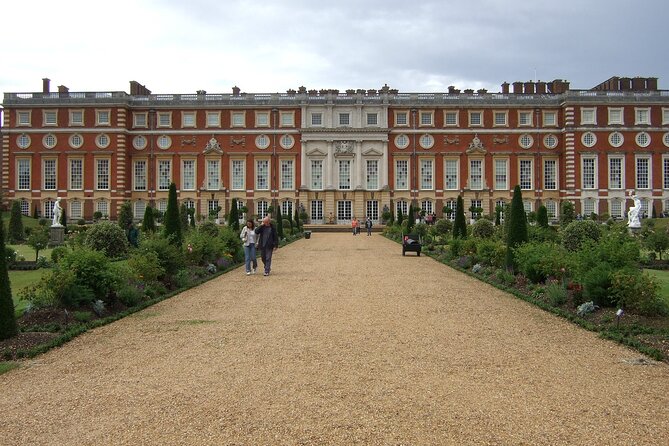 Hampton Court Palace, Stonehenge & Roman Bath Private Tour with Passes - Who will enjoy this packed itinerary