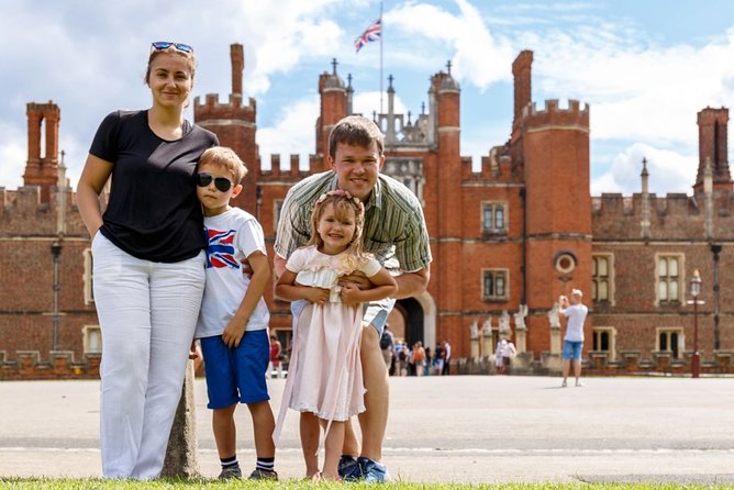 Hampton Court Palace & Windsor Castle Private Car Tour from London - Driver-guide or separate guide and chauffeur?