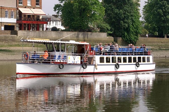 Hampton Court & Thames Riverboat Picnic - Gardens, maze, and the Thames views