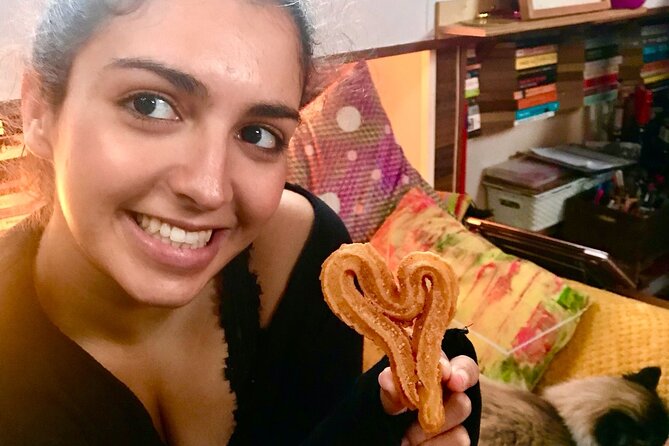 Hands-On Churros & Chocolate Class on a London Houseboat - Key points at a glance