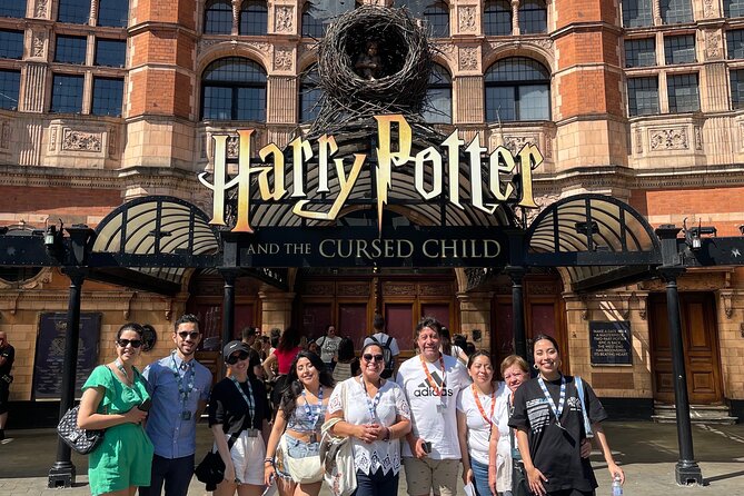 Harry Potter City Escape Tour in London - Trafalgar Square and the first city clues