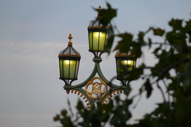 Harry Potter in London: Private Walkingtour - Finding both Ministry of Magic entrances near Whitehall Palace