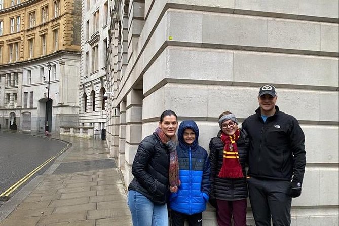 Harry Potter's Private London Taxi Tour - The Tower of London and London’s royal symbols
