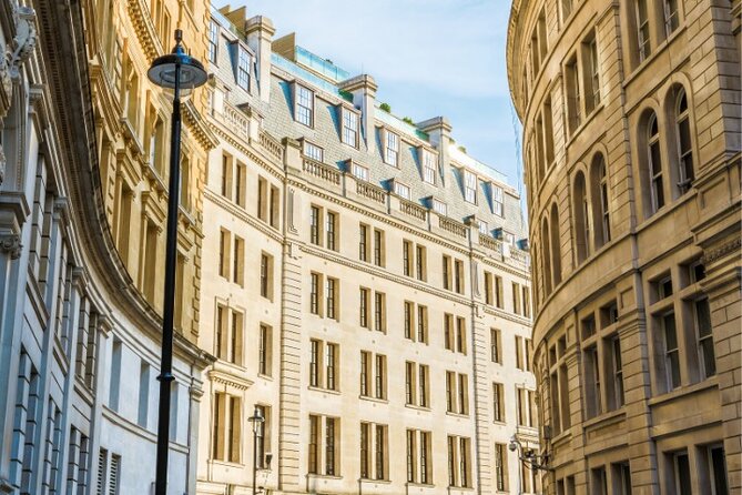 Harry Potter Self-Guided Walking Tour in London - Foyles and the literary side of the route