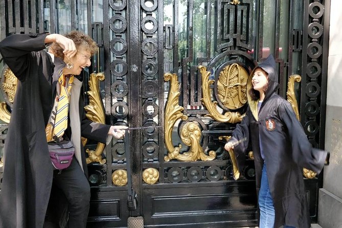 Harry Potters Magical Black Taxi Tour London - Why the black taxi matters in London