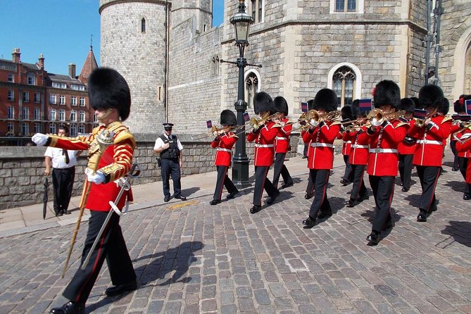 Heathrow Airport Arrival To Southampton Via Windsor Castle - The drawbacks you should weigh