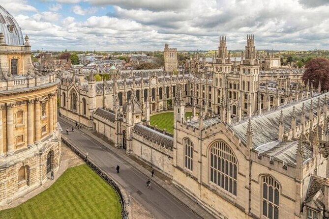 Heathrow Airport To Oxford Private Transfer - Who should book this transfer?
