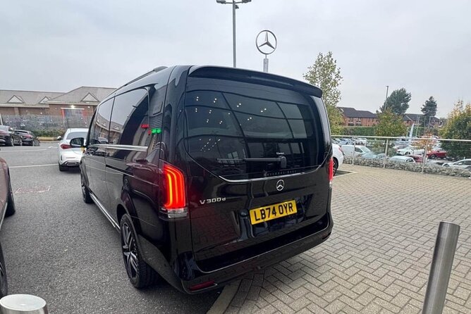 Heathrow Airport Transfer - Mercedes Vans, Luggage, and Comfort