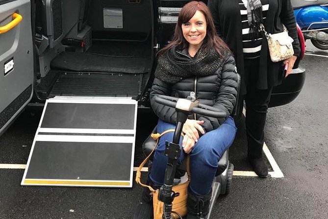 Heathrow Layover Experience: Private Full-Day Black Cab Tour - Meeting your driver at Heathrow Arrivals