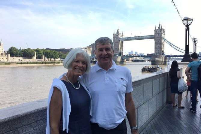 Heathrow Layover Experience: Private Full-Day Black Cab Tour - St. Paul’s Cathedral and the old City