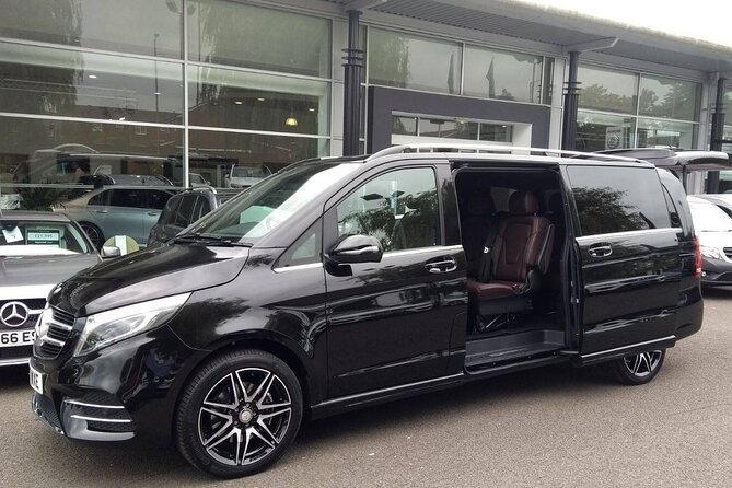 Heathrow to London City Centre – Premium Chauffeur Transfer - Flight monitoring helps, but waiting time still matters