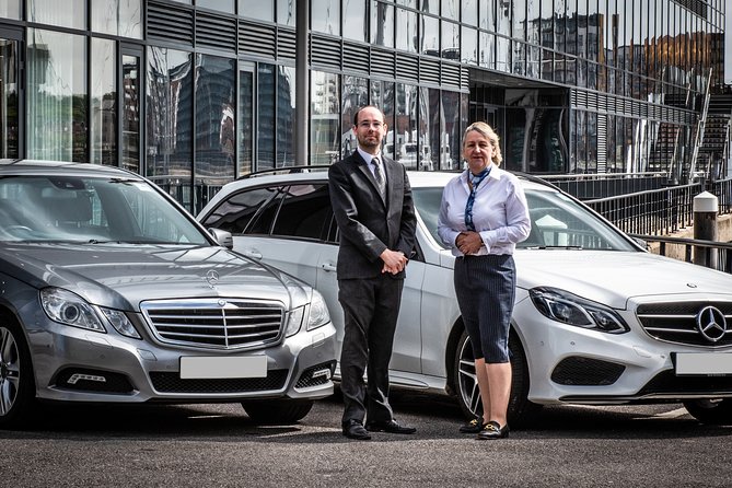 Heathrow to Southampton Private Transfer - Meeting your driver inside Heathrow