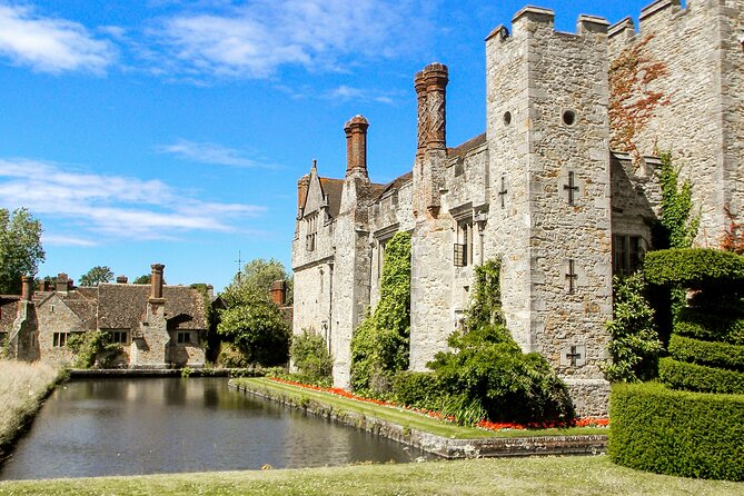 Hever Castle Escape Private Day Trip from London - Inside the Tudor rooms and Anne Boleyn’s bedroom