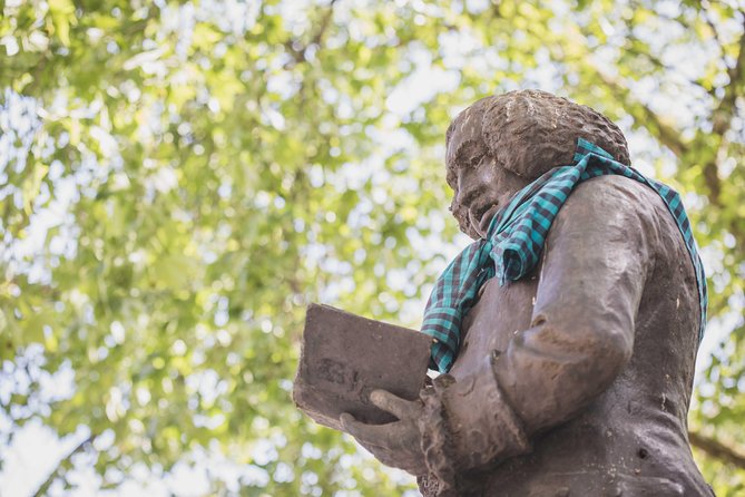 Hidden London Walking Tour - St Bride’s Church and the wedding cake story