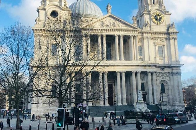 Highlights of London Sightseeing Private Tour with a Kid-Friendly Guide - The Tube ride to the City of London