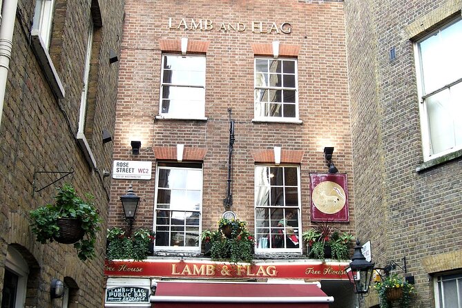 Historic London Pub Tour - Meeting George at Chancery Lane