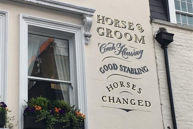 Historic London Pub Walk. A Walk Around Belgravia and Her Amazing Pubs - What makes this pub walk worth considering