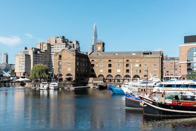 Historic walk of East Londons Wapping Docks and its famous Pubs - Key Things to Know Before You Book