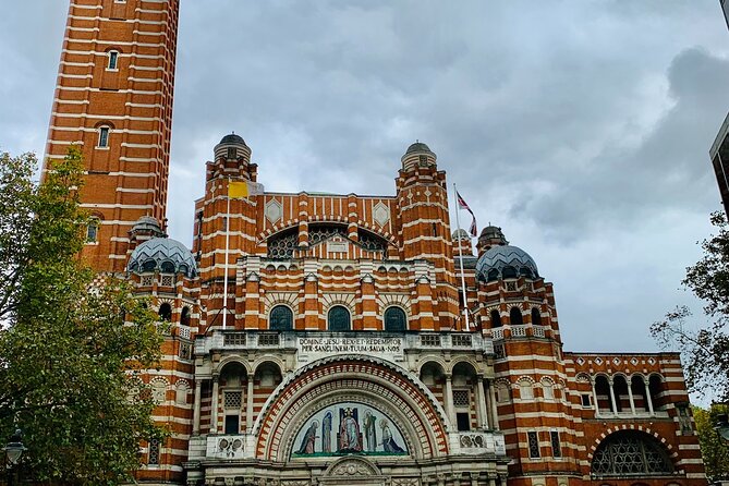 Historical City of London Private Sightseeing Day Tour - What the private guide adds