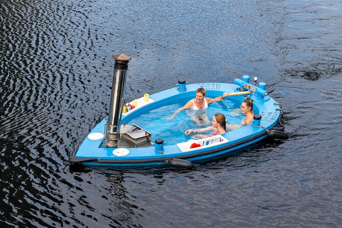 Hot Tub Boat Tour in London - London's most unique tour - What the 75-minute boat ride feels like