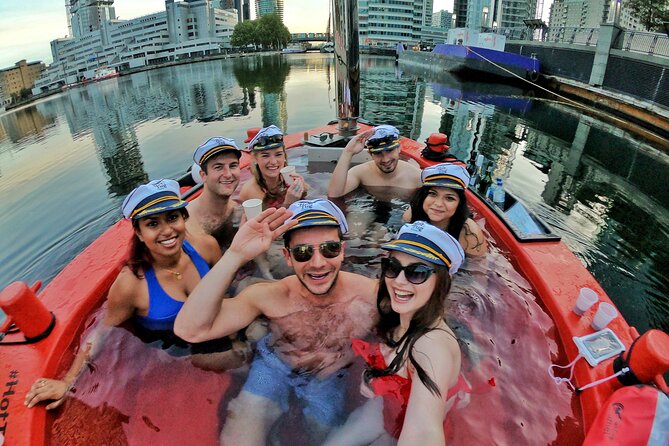 Hot Tub Boat Tour in London - London's most unique tour - Starting at West India Quay