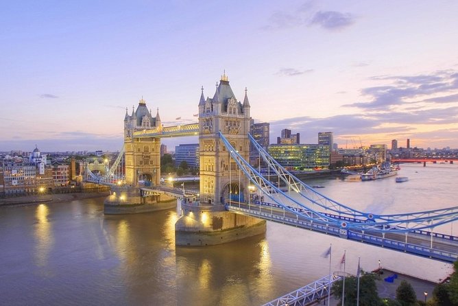 Hourly Rate Disposal Service with Private Driver in London - The Cars: Executive Comfort Rather Than a Sightseeing Bus