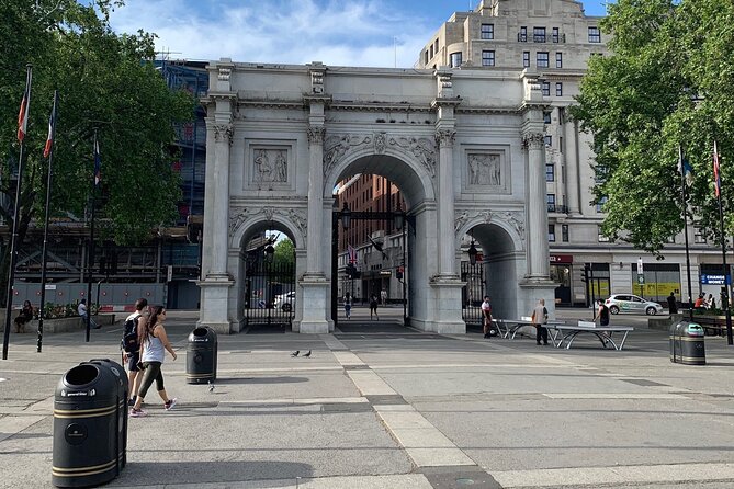 Hyde Park and Kensington Gardens: A Self-Guided Audio Tour - Kensington Gardens feels more formal and royal