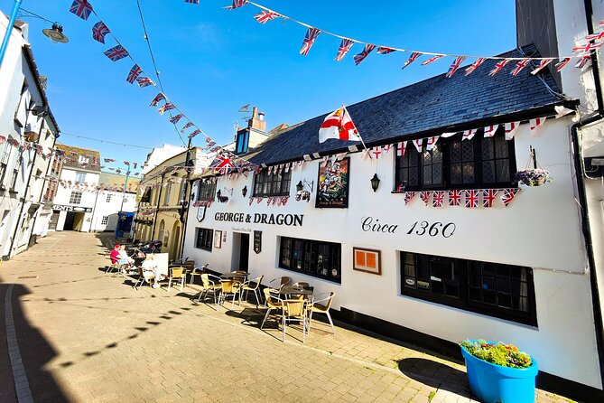 Ilfracombe Seafront History Walking Guided Tour - The stories you would miss alone