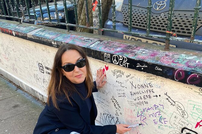 It's Only Rock n Roll, but I like It Taxi Tour - Abbey Road and the Beatles pilgrimage