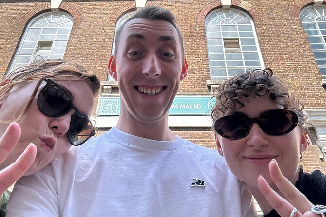 Jack the Ripper in London: Quest Experience - Brick Lane Mosque and a neighborhood shaped by migration