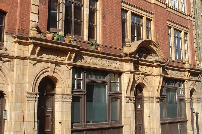 Jack the Ripper Mystery Walks - Pubs, victims, and the social side of the case
