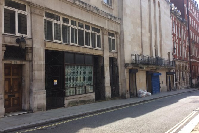 James Bond Private Tour - Admiralty Arch and Whitehall’s spy world