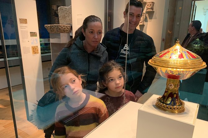 Kid-Friendly London British Museum Private Tour with Egyptian & Greek sections - How the private format changes the visit