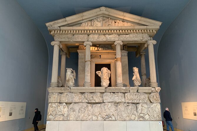 Kid-Friendly London British Museum Private Tour with Egyptian & Greek sections - Egyptian mummies and the Rosetta Stone
