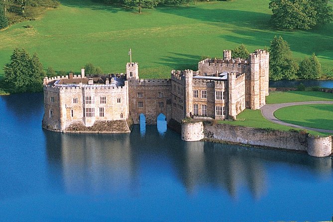 Leeds Castle, Canterbury, Dover & Greenwich Boat ride - Canterbury Cathedral and the crowded hour